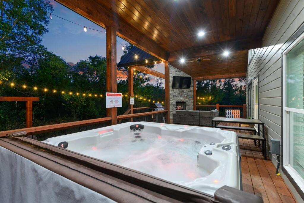 Under The Stars - Secluded, Hot Tub, Firepit, Games Villa Броукън Боу Екстериор снимка